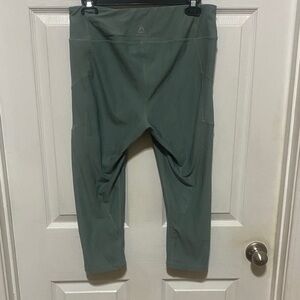 Reebok active women’s Olive Leggings